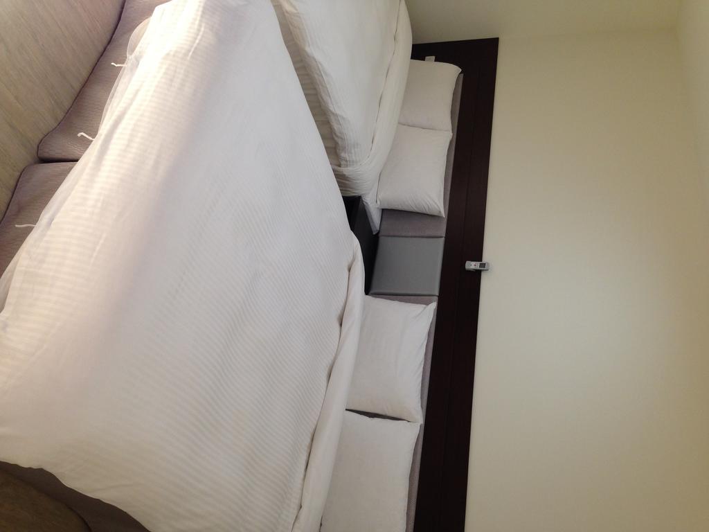 Big Bear Hotel Kaohsiung Rum bild